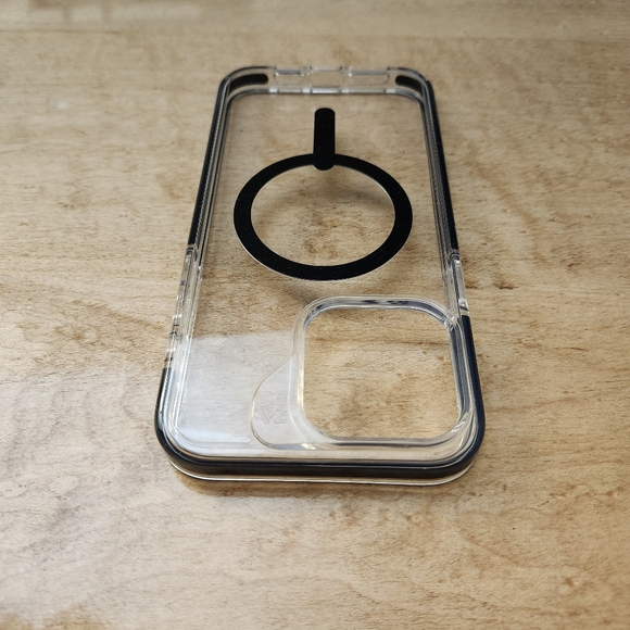 ZAGG Piccadilly Snap Case For iPhone 15 Pro Max - Clear/Black - Picture 5 of 7
